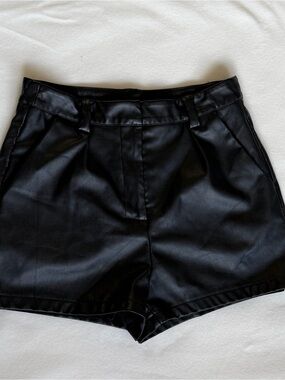 SHEIN Black Faux Leather Bermuda Shorts